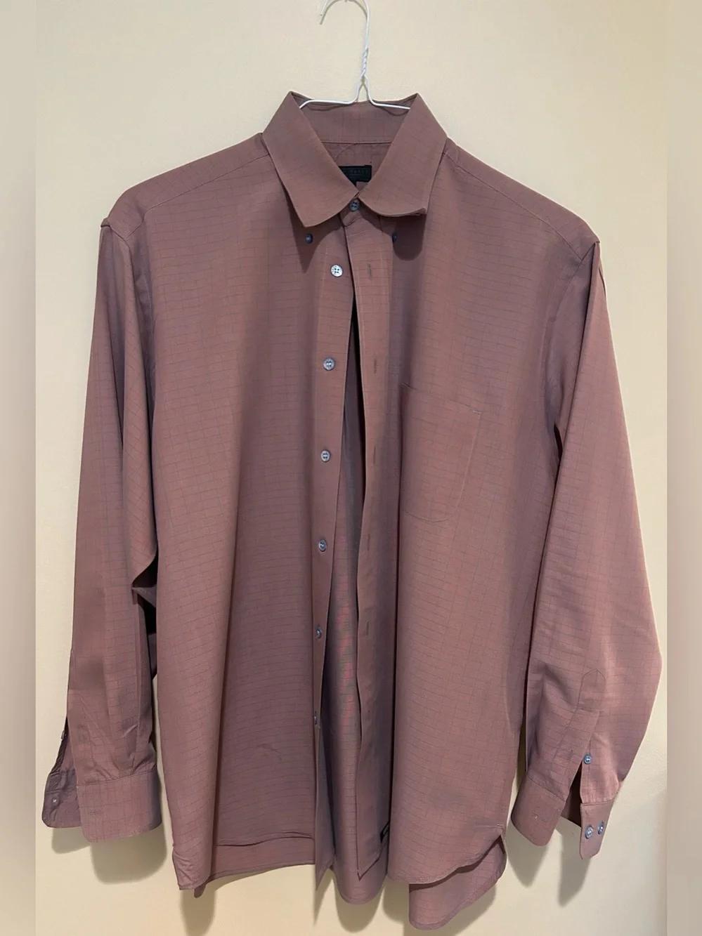 mauve mens dress shirt Men's Half Sleeve Shirt- Purple DESCRIPTIONBe the sharpest dressed man at the office or your next formal event in our crisp Men's Mauve Solid Formal Silk